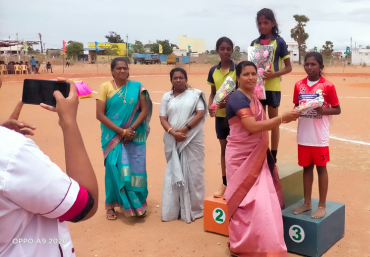 600 Mts Running 3rd Prize