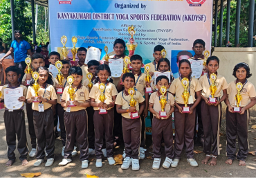 Yoga competition overall champions 25 - 26